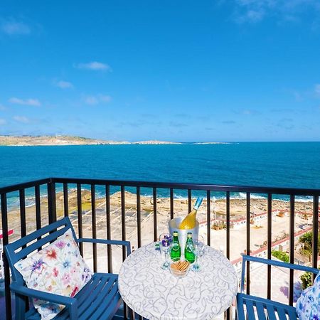 Islet Promenade Seafront Family Apartment With 2 Balconies By Getawaysmalta St. Paul's Bay Exteriör bild