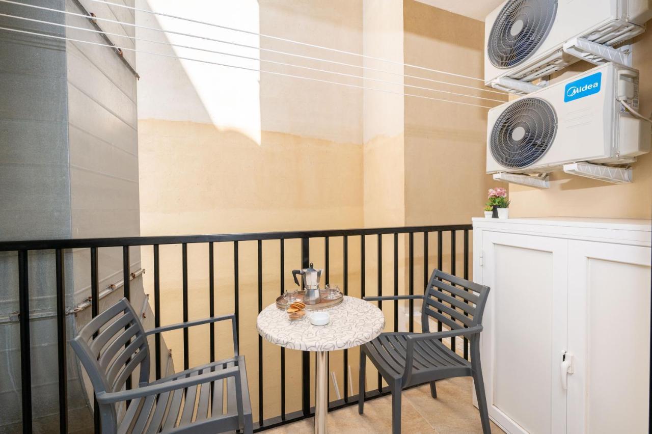 Islet Promenade Seafront Family Apartment With 2 Balconies By Getawaysmalta St. Paul's Bay Exteriör bild